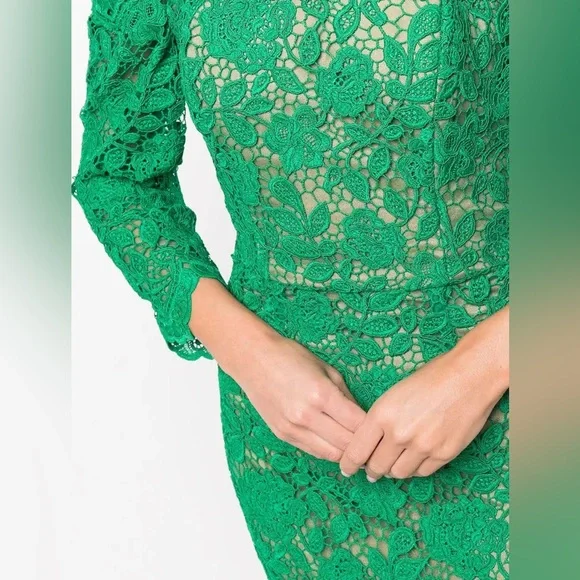 MARCHESA NOTTE***Green Guipure Lace Off-Shoulder Midi Dress***US 6***$795 is available for purchase on au PAY Market - Imported Goods Online Store Co.Ltd. | au PAY Market - Online Shopping Site MARCHESA NOTTE***Green Guipure Lace Off-Shoulder Midi Dress***US 6***$795 is available for purchase on au PAY Market - Imported Goods Online Store Co.Ltd. | au PAY Market - Online Shopping Site